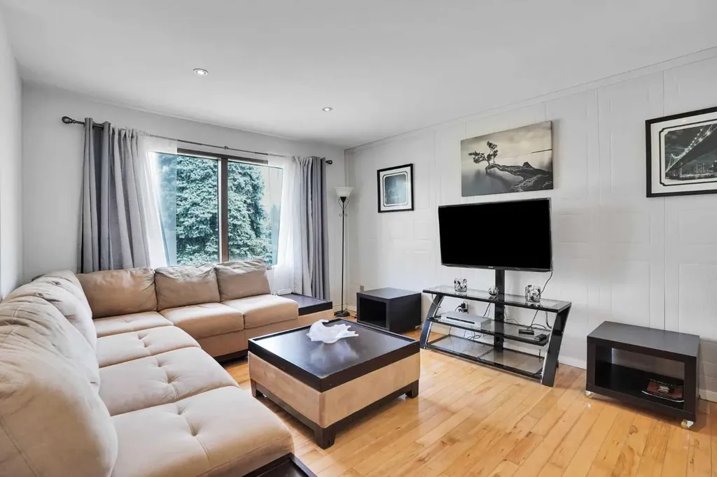 1187 Falconridge Drive NE Calgary AB T3J 1A3