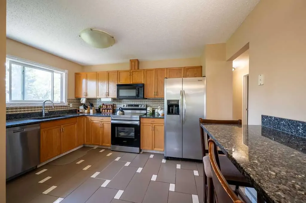 139 Maitland Road NE Calgary AB T2A 4Z3