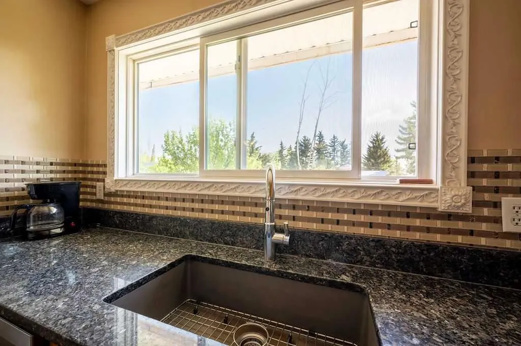 139 Maitland Road NE Calgary AB T2A 4Z3
