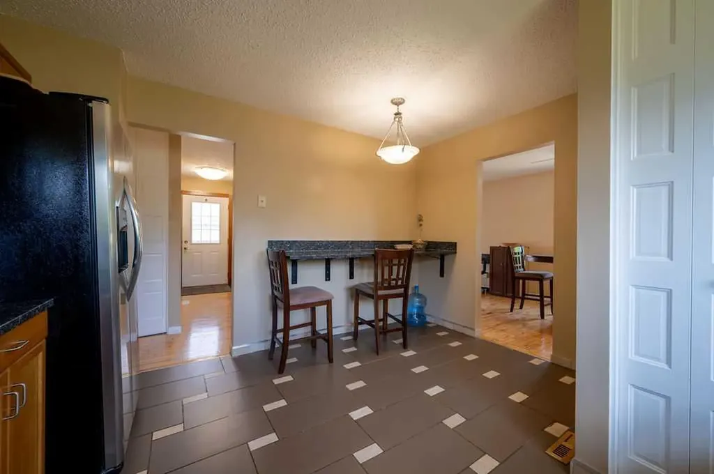 139 Maitland Road NE Calgary AB T2A 4Z3