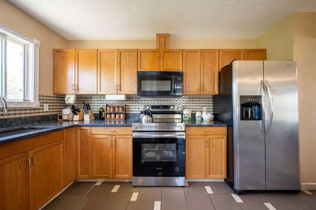 139 Maitland Road NE Calgary AB T2A 4Z3