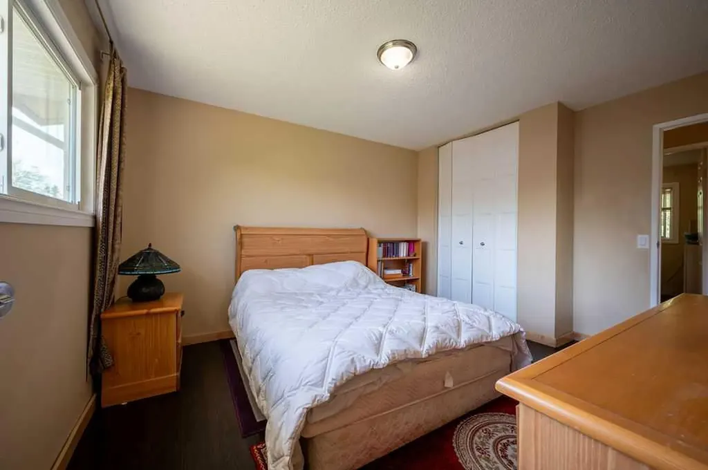 139 Maitland Road NE Calgary AB T2A 4Z3