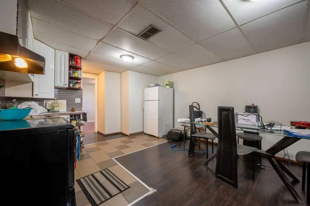 139 Maitland Road NE Calgary AB T2A 4Z3