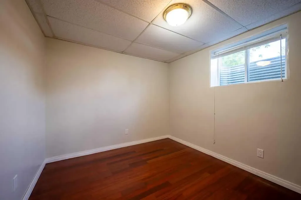 139 Maitland Road NE Calgary AB T2A 4Z3