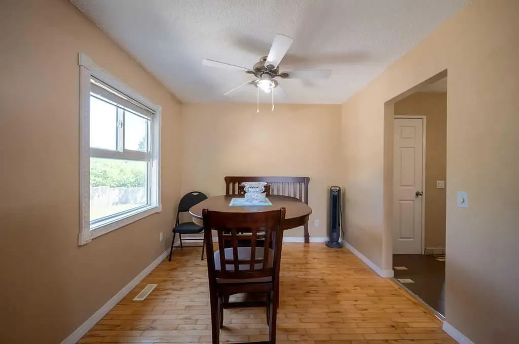 139 Maitland Road NE Calgary AB T2A 4Z3