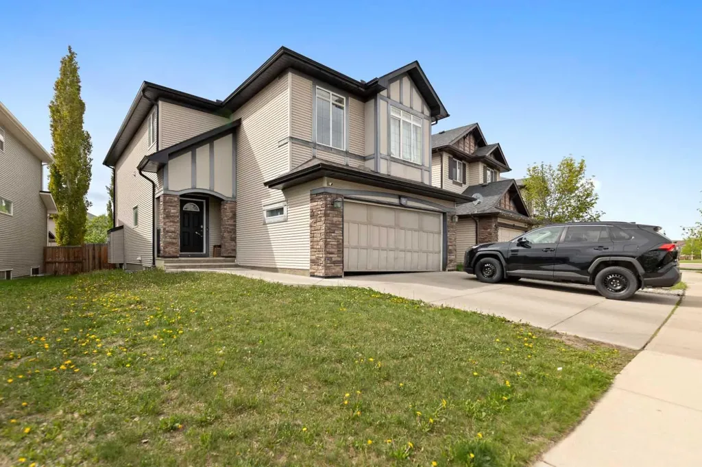 34 Brightoncrest Common SE Calgary AB T2Z 0N8