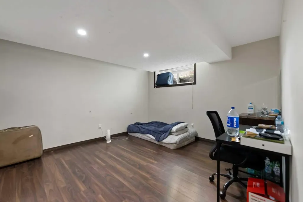 34 Brightoncrest Common SE Calgary AB T2Z 0N8