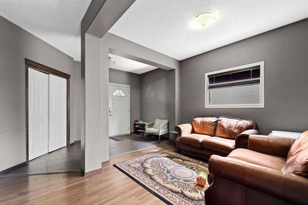34 Brightoncrest Common SE Calgary AB T2Z 0N8