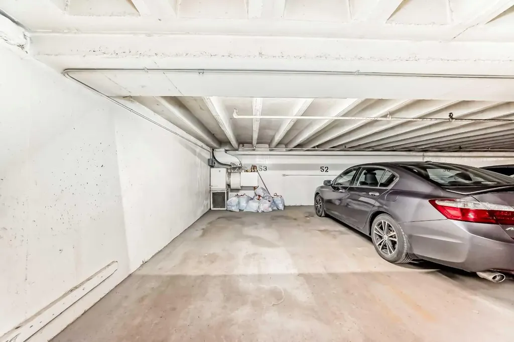 317 14 Avenue SW Calgary AB T2R 0M4