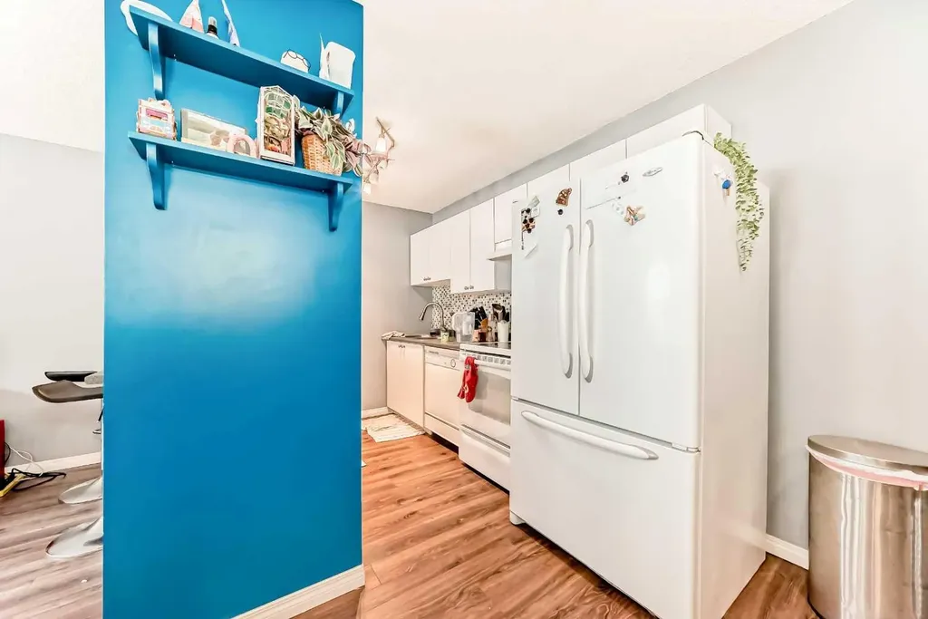 317 14 Avenue SW Calgary AB T2R 0M4