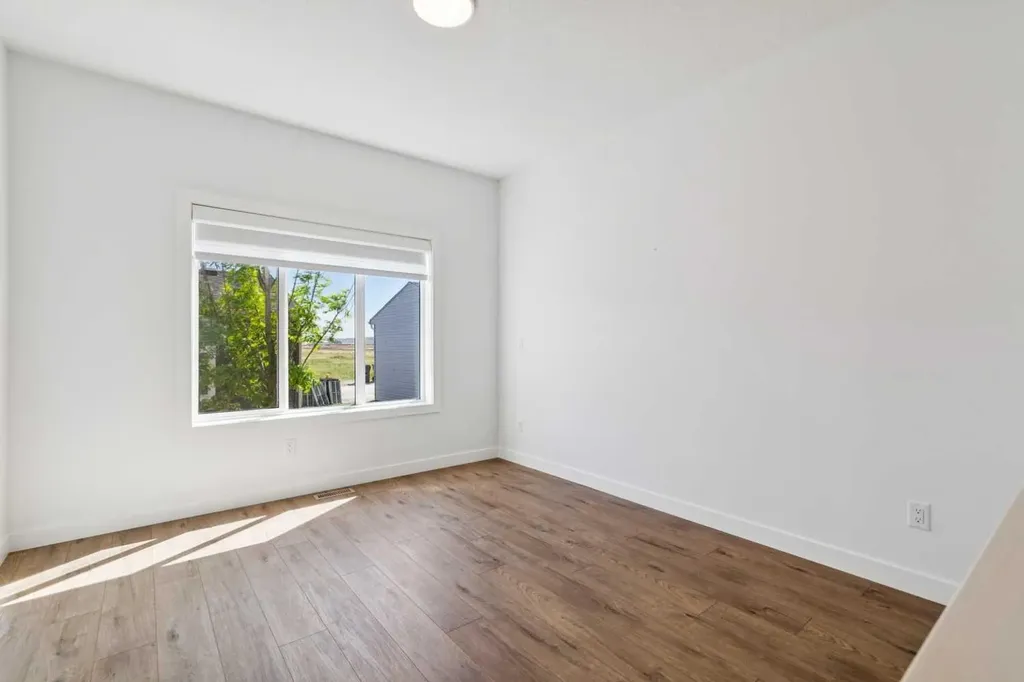 7411 202 Avenue SE Calgary AB T3S 0E8
