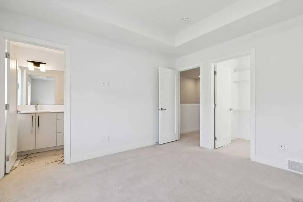7411 202 Avenue SE Calgary AB T3S 0E8