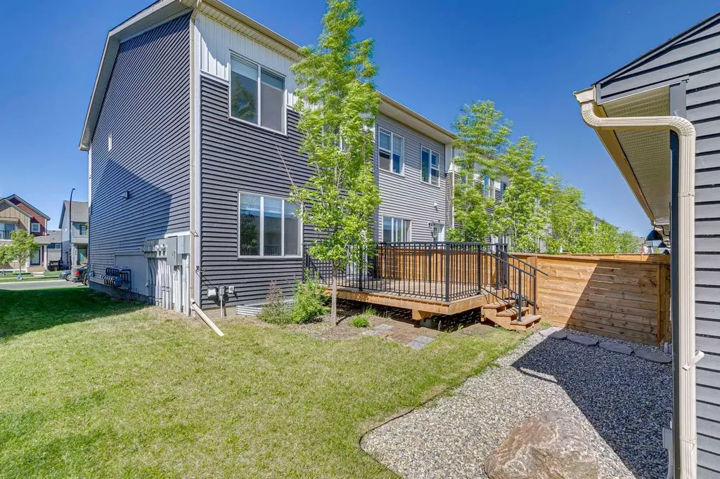 7411 202 Avenue SE Calgary AB T3S 0E8
