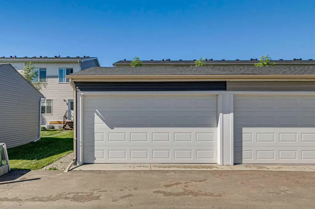 7411 202 Avenue SE Calgary AB T3S 0E8