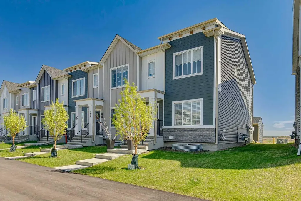 7411 202 Avenue SE Calgary AB T3S 0E8
