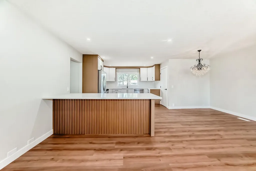 5128 Maryvale Drive NE Calgary AB T2A 2V6