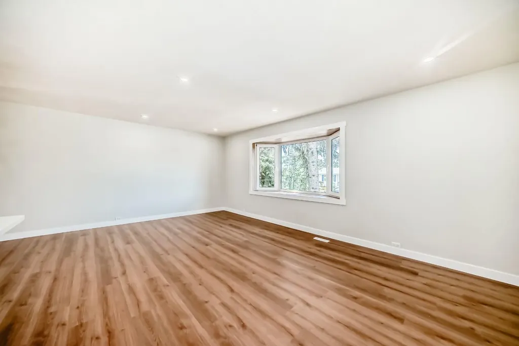 5128 Maryvale Drive NE Calgary AB T2A 2V6