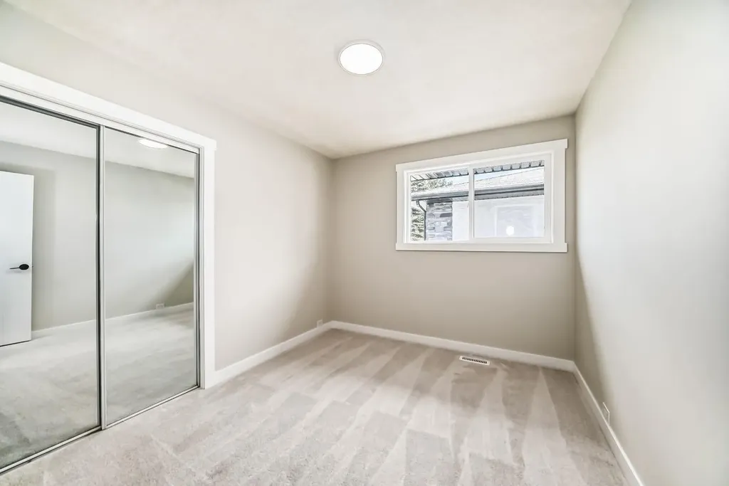 5128 Maryvale Drive NE Calgary AB T2A 2V6