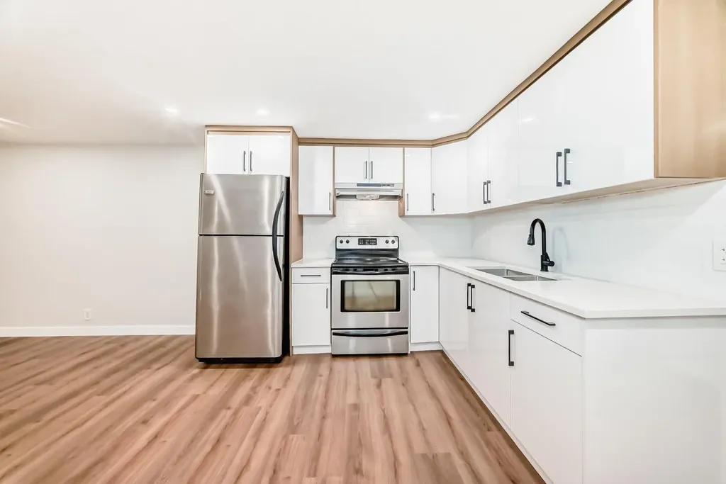 5128 Maryvale Drive NE Calgary AB T2A 2V6