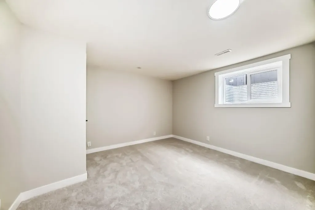 5128 Maryvale Drive NE Calgary AB T2A 2V6