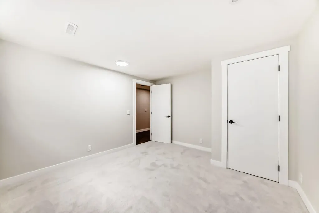 5128 Maryvale Drive NE Calgary AB T2A 2V6