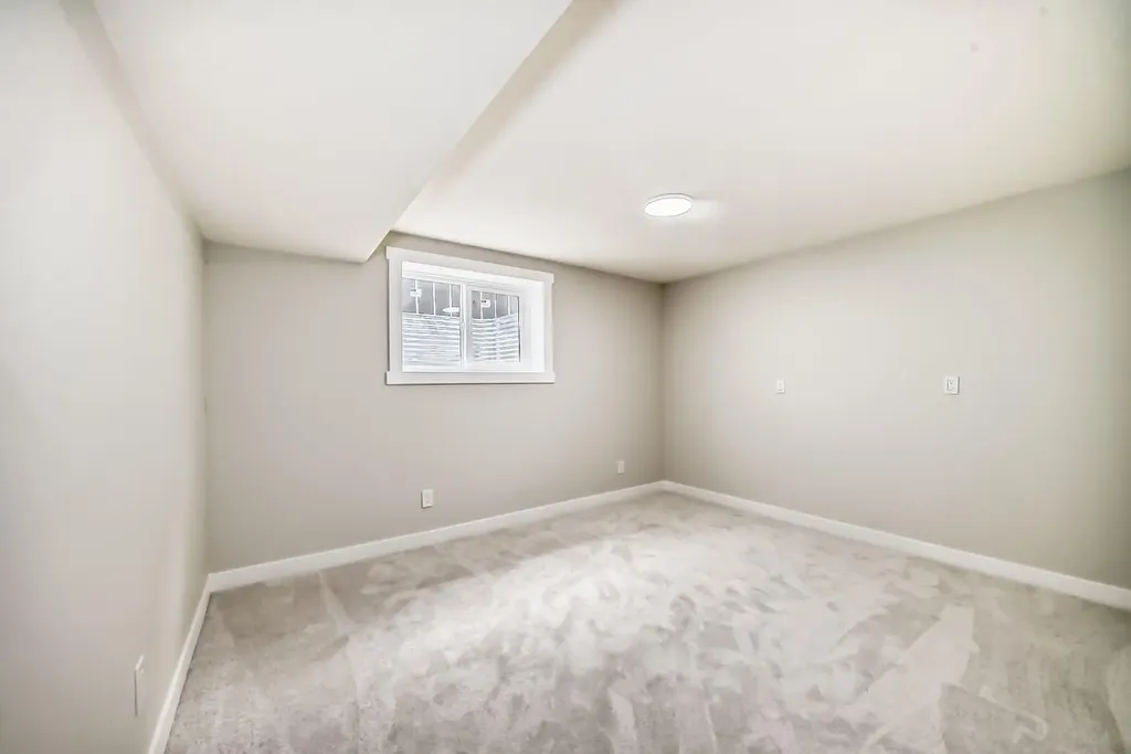 5128 Maryvale Drive NE Calgary AB T2A 2V6