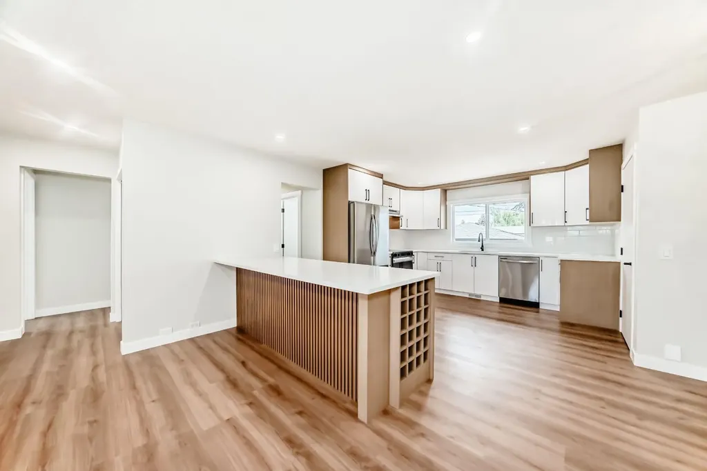 5128 Maryvale Drive NE Calgary AB T2A 2V6