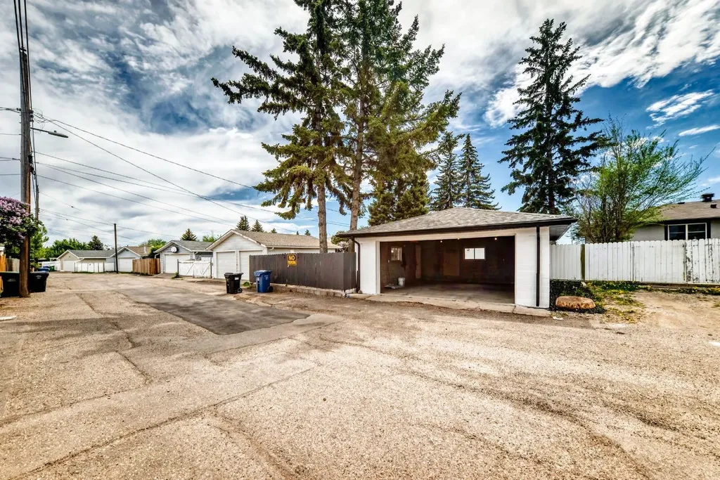 5128 Maryvale Drive NE Calgary AB T2A 2V6