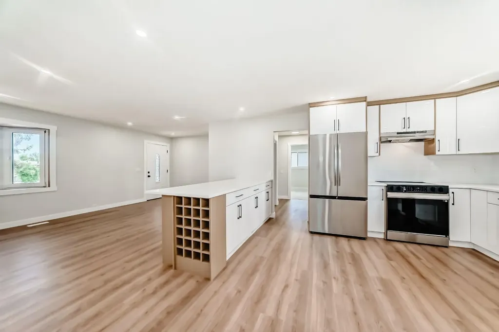 5128 Maryvale Drive NE Calgary AB T2A 2V6