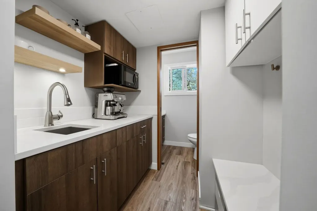 75 Hill Crescent Red Deer AB T4N6G3