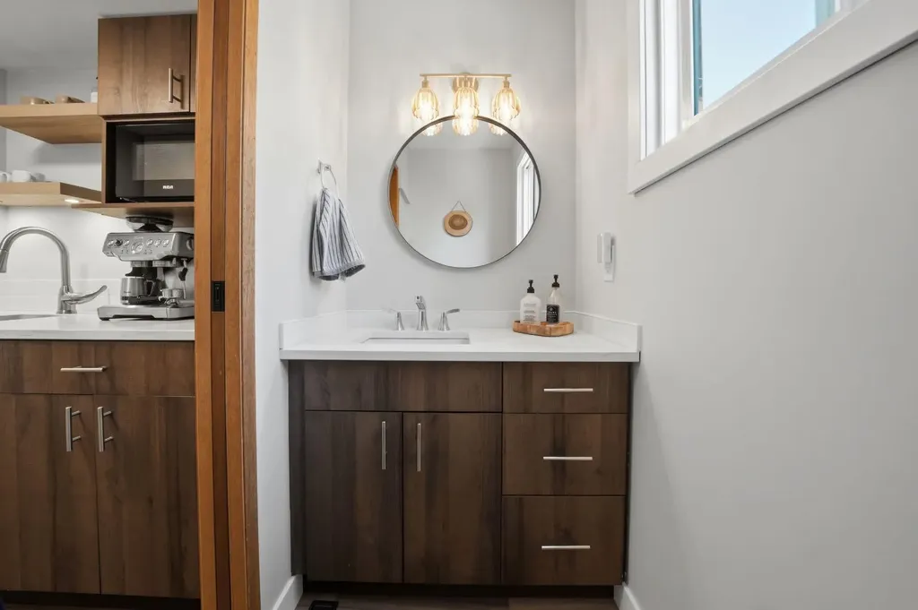 75 Hill Crescent Red Deer AB T4N6G3