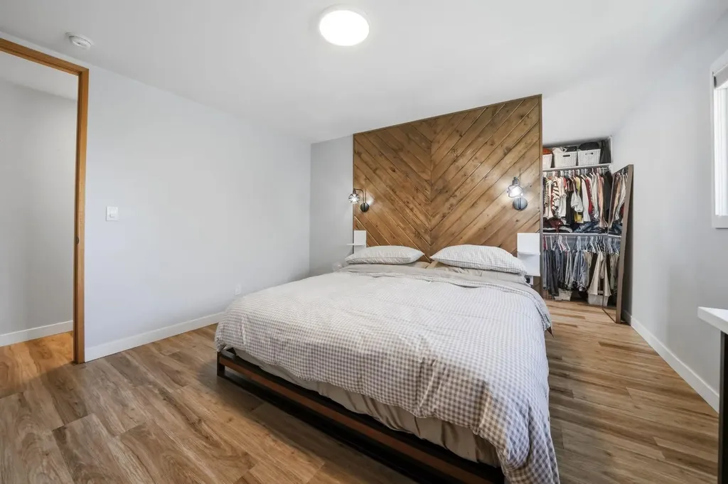 75 Hill Crescent Red Deer AB T4N6G3
