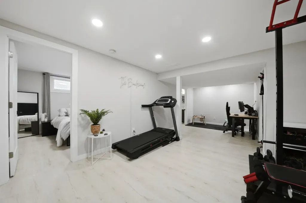 75 Hill Crescent Red Deer AB T4N6G3