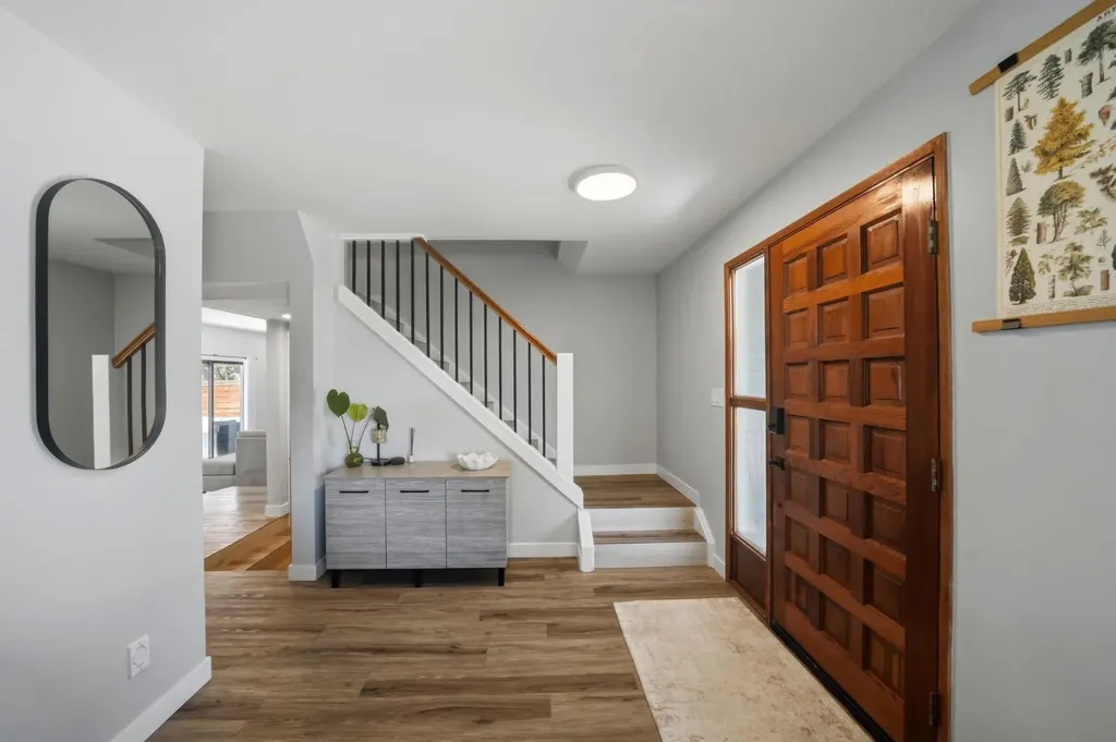 75 Hill Crescent Red Deer AB T4N6G3