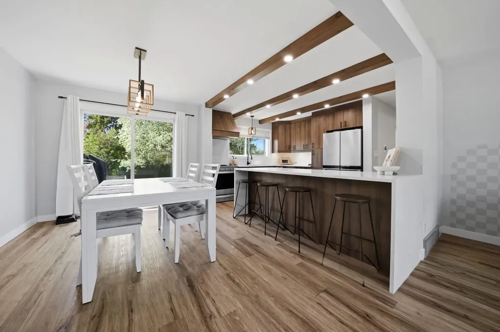 75 Hill Crescent Red Deer AB T4N6G3