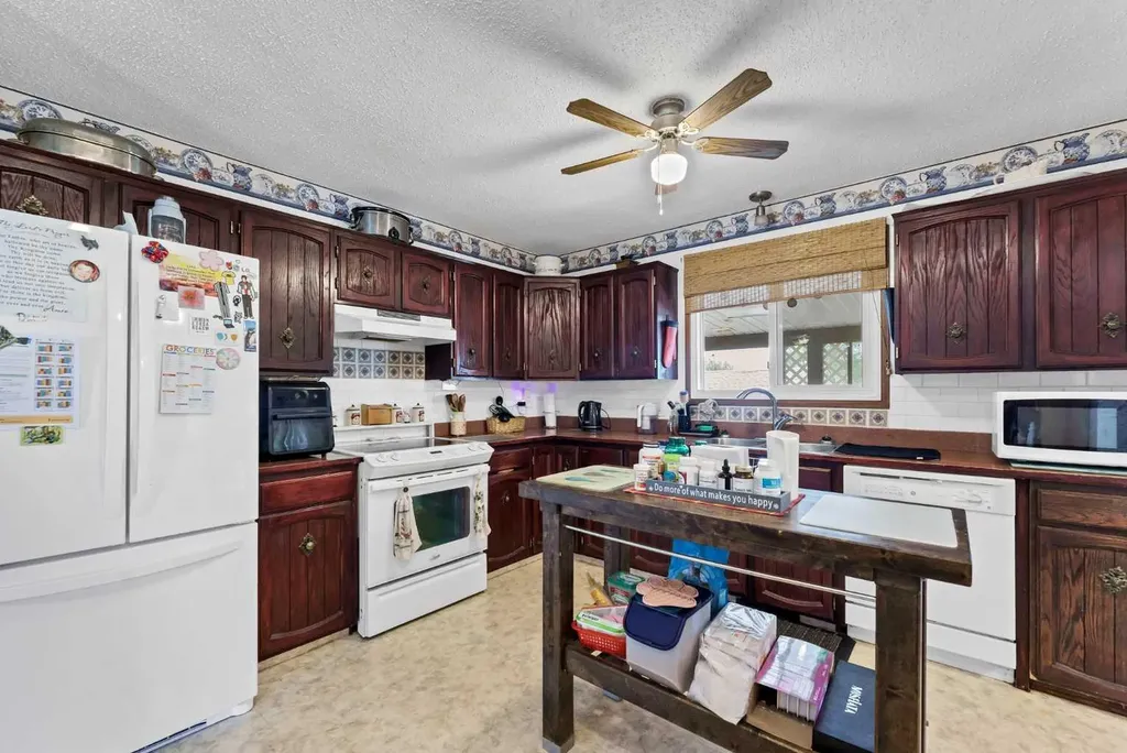173 Cypress Way SE Medicine Hat AB T1B1L5