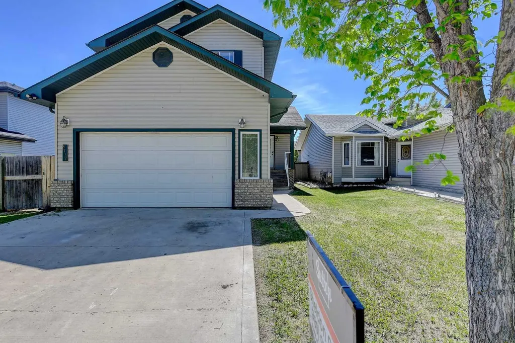 8717 65 Avenue Grande Prairie AB T8W 0A6