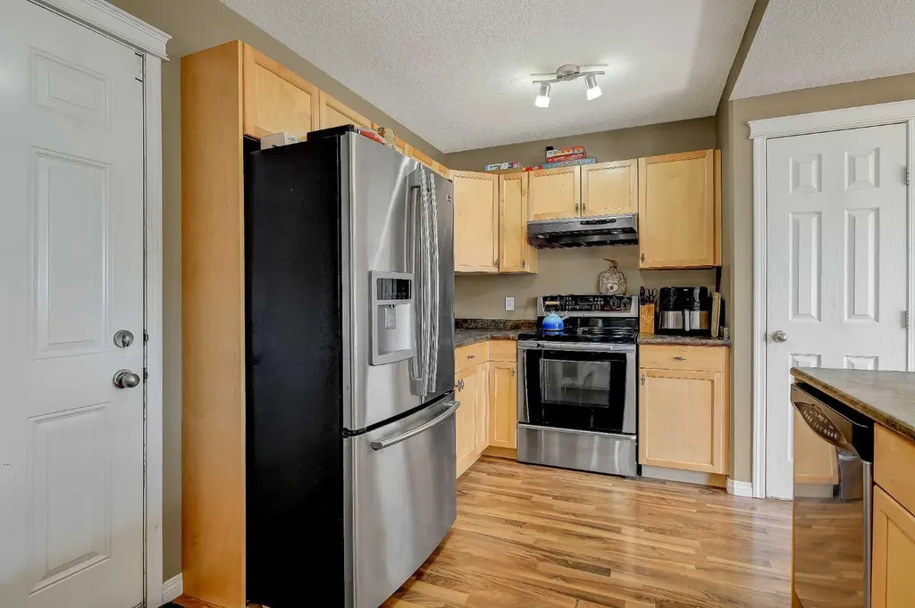 8717 65 Avenue Grande Prairie AB T8W 0A6