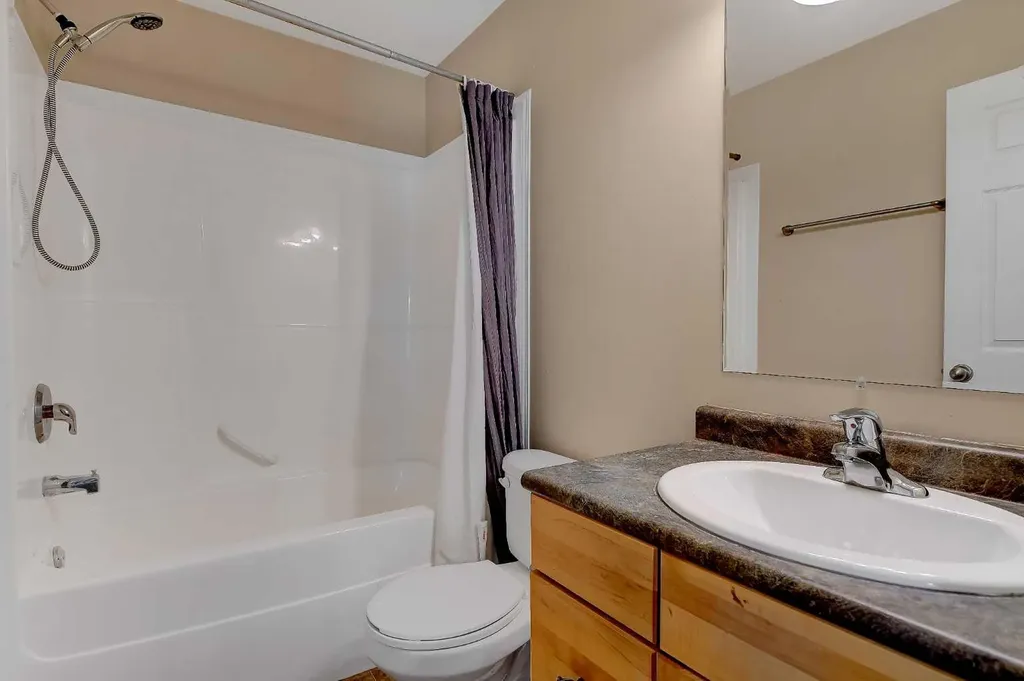 8717 65 Avenue Grande Prairie AB T8W 0A6