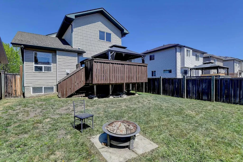 8717 65 Avenue Grande Prairie AB T8W 0A6