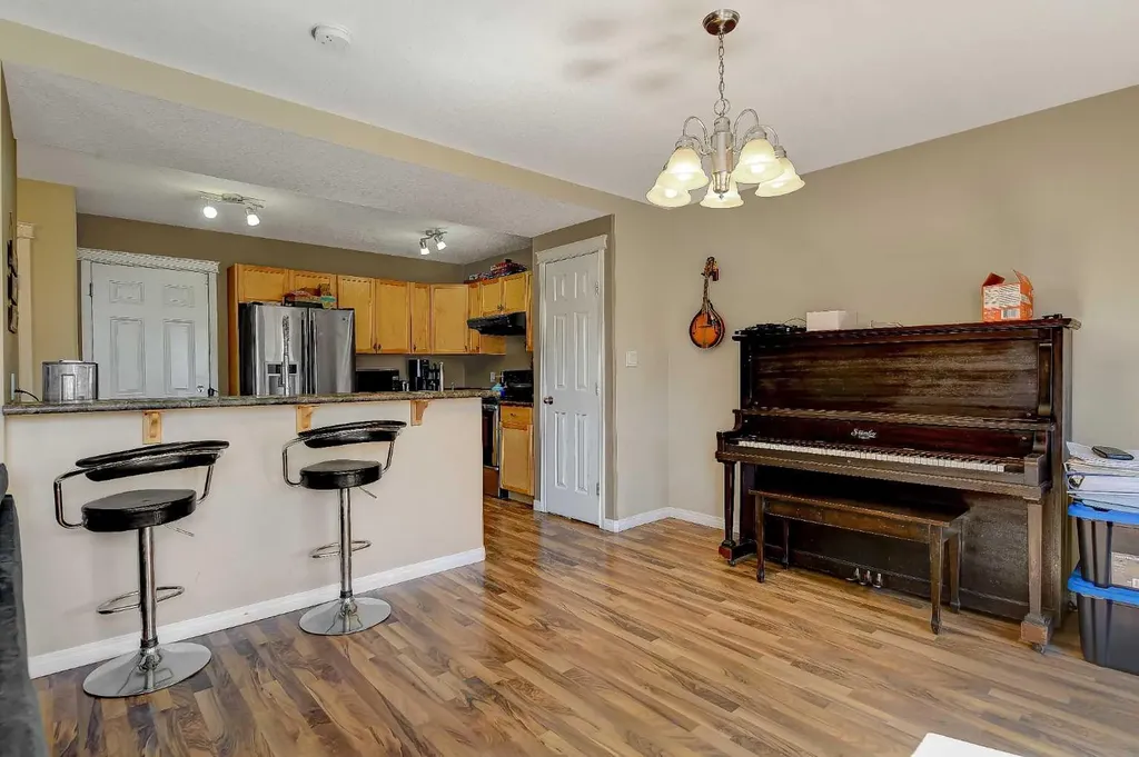 8717 65 Avenue Grande Prairie AB T8W 0A6