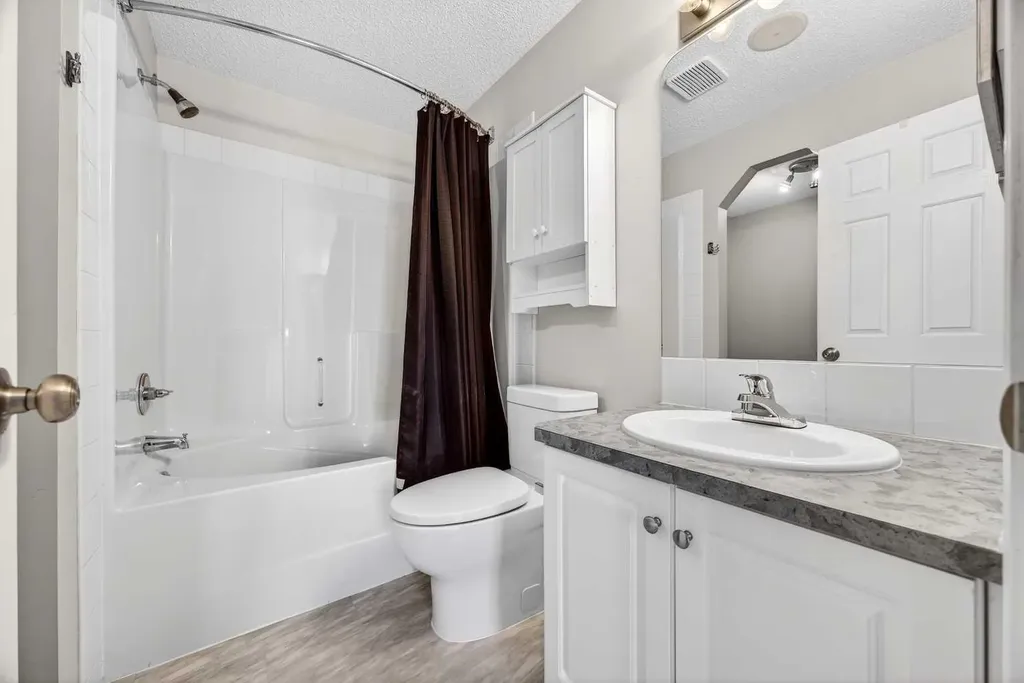 378 Panamount Drive NW Calgary AB T3K 5M1