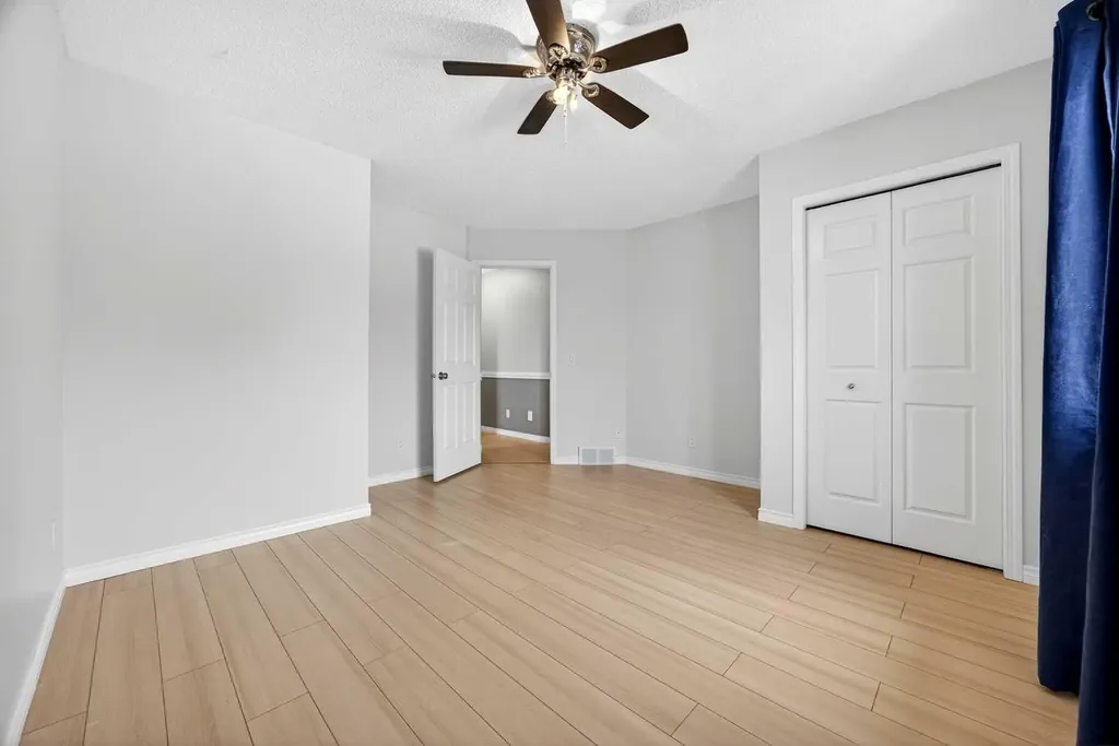 378 Panamount Drive NW Calgary AB T3K 5M1