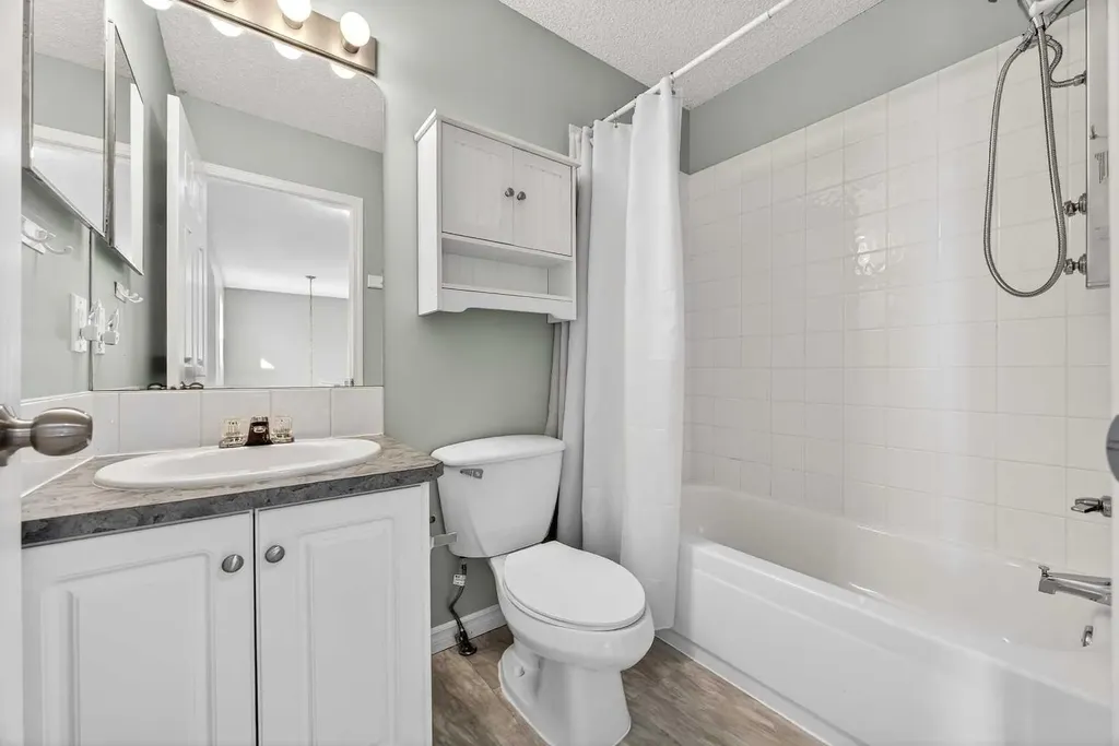 378 Panamount Drive NW Calgary AB T3K 5M1