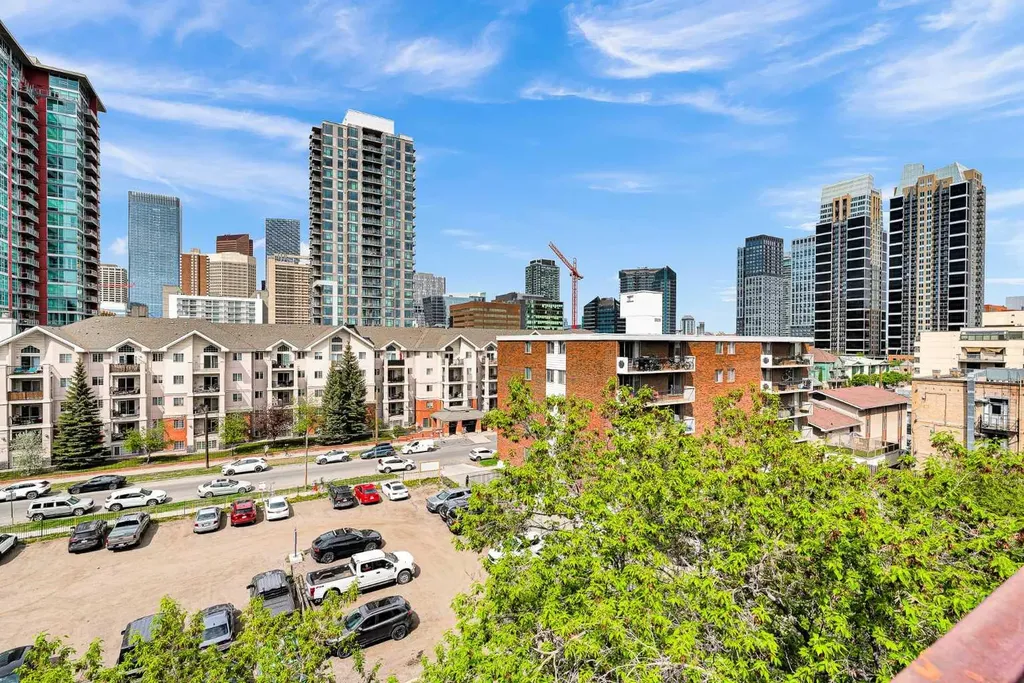 128 15 Avenue SW Calgary AB T2R0R5