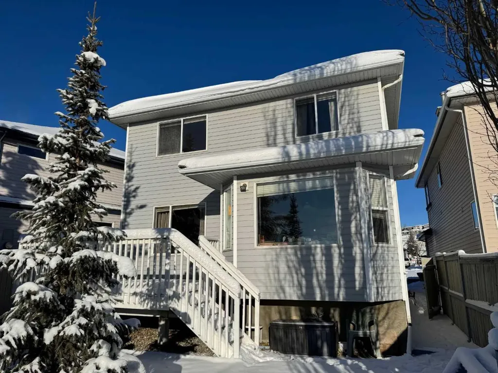 65 Spring Crescent SW Calgary AB T3H 3V2