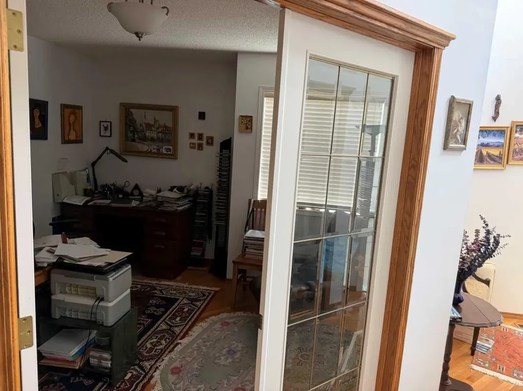 65 Spring Crescent SW Calgary AB T3H 3V2