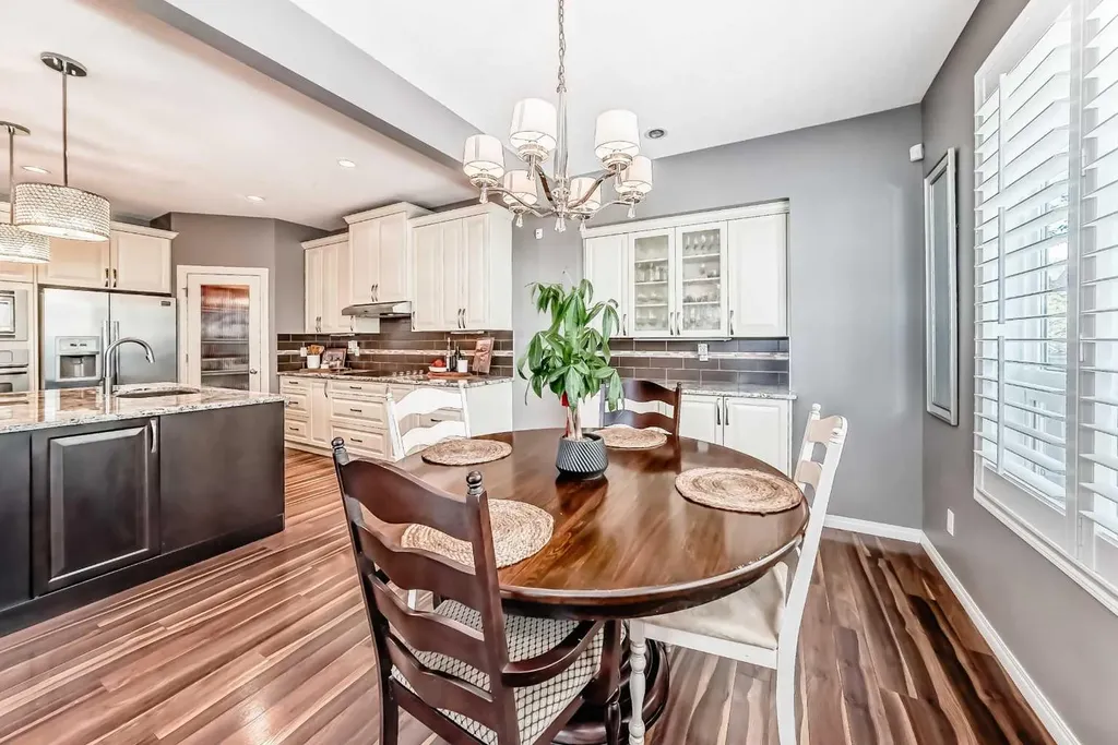71 Hillcrest Street SW Airdrie AB T4B 0Y7
