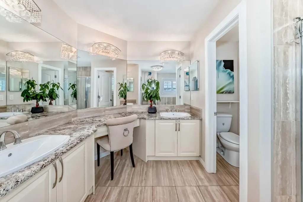 71 Hillcrest Street SW Airdrie AB T4B 0Y7