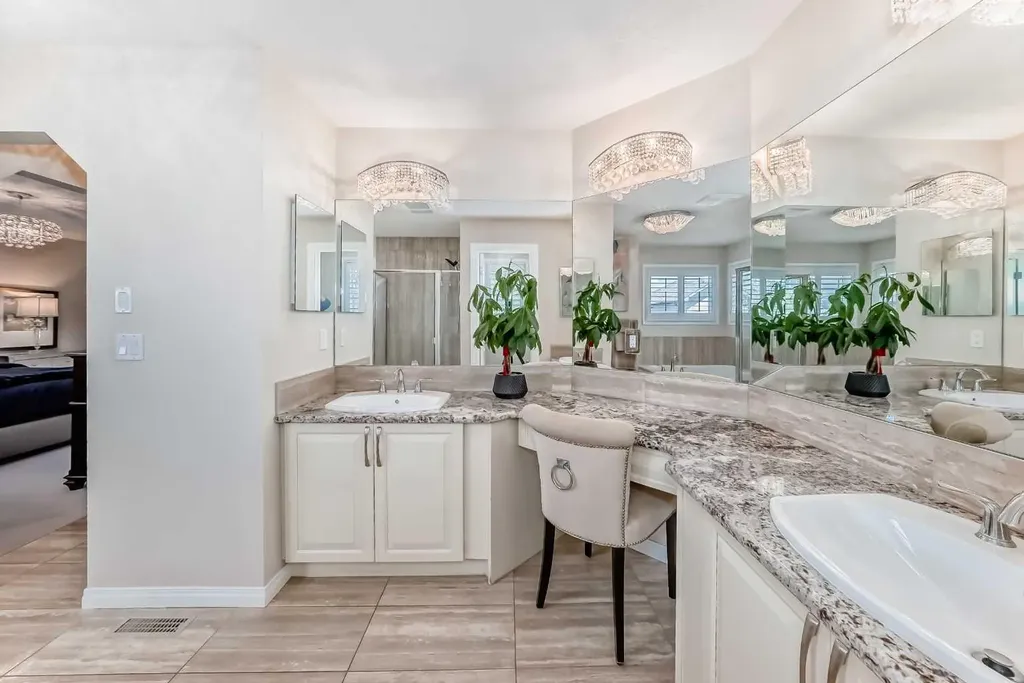 71 Hillcrest Street SW Airdrie AB T4B 0Y7